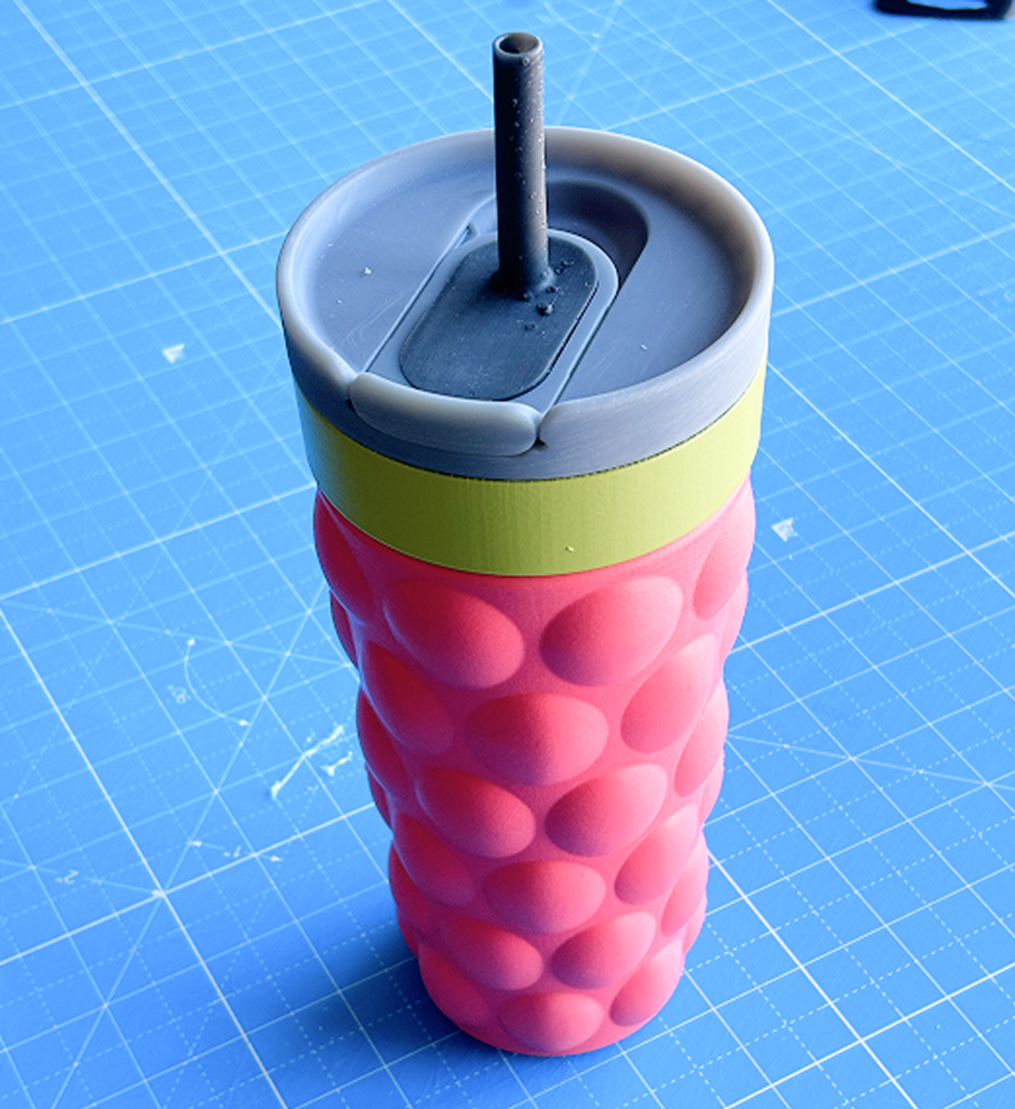Toggle Tumbler front view